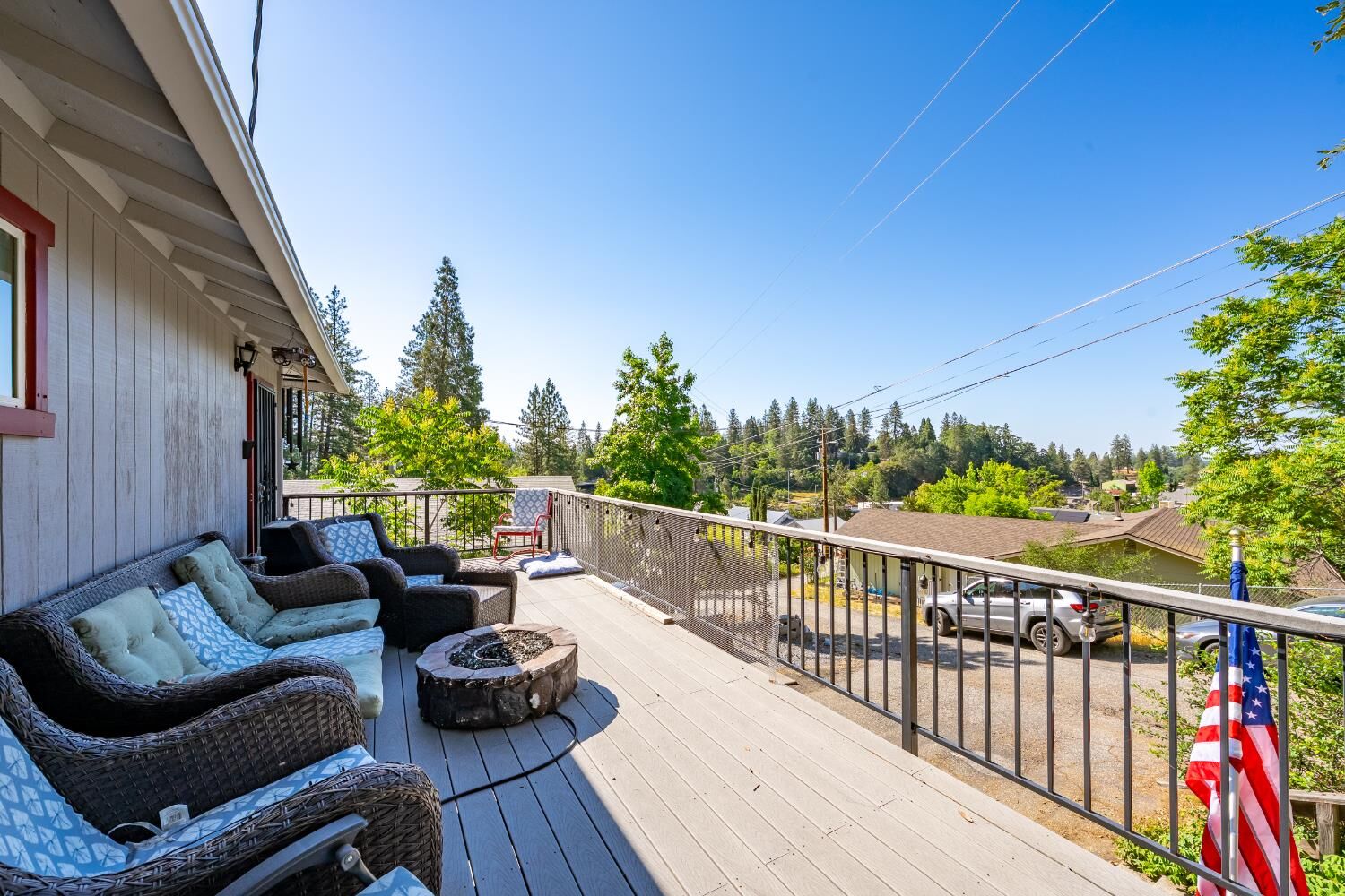 Property Photo:  111 W Oak Hill Drive  CA 95713 