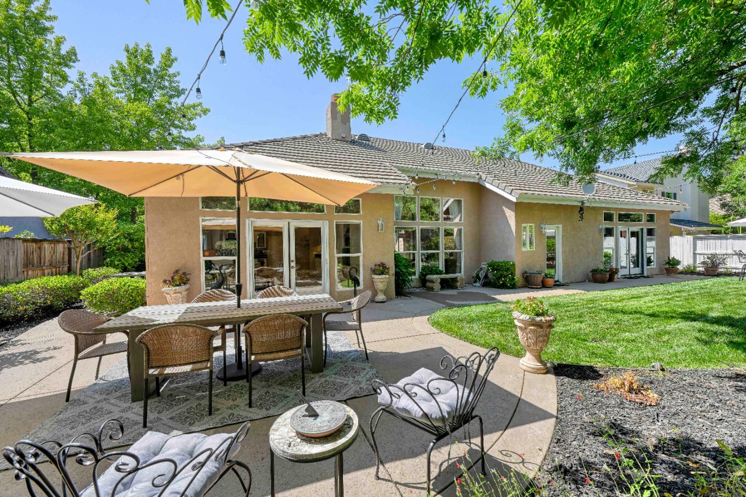 Property Photo:  1095 Hutley Way  CA 95746 