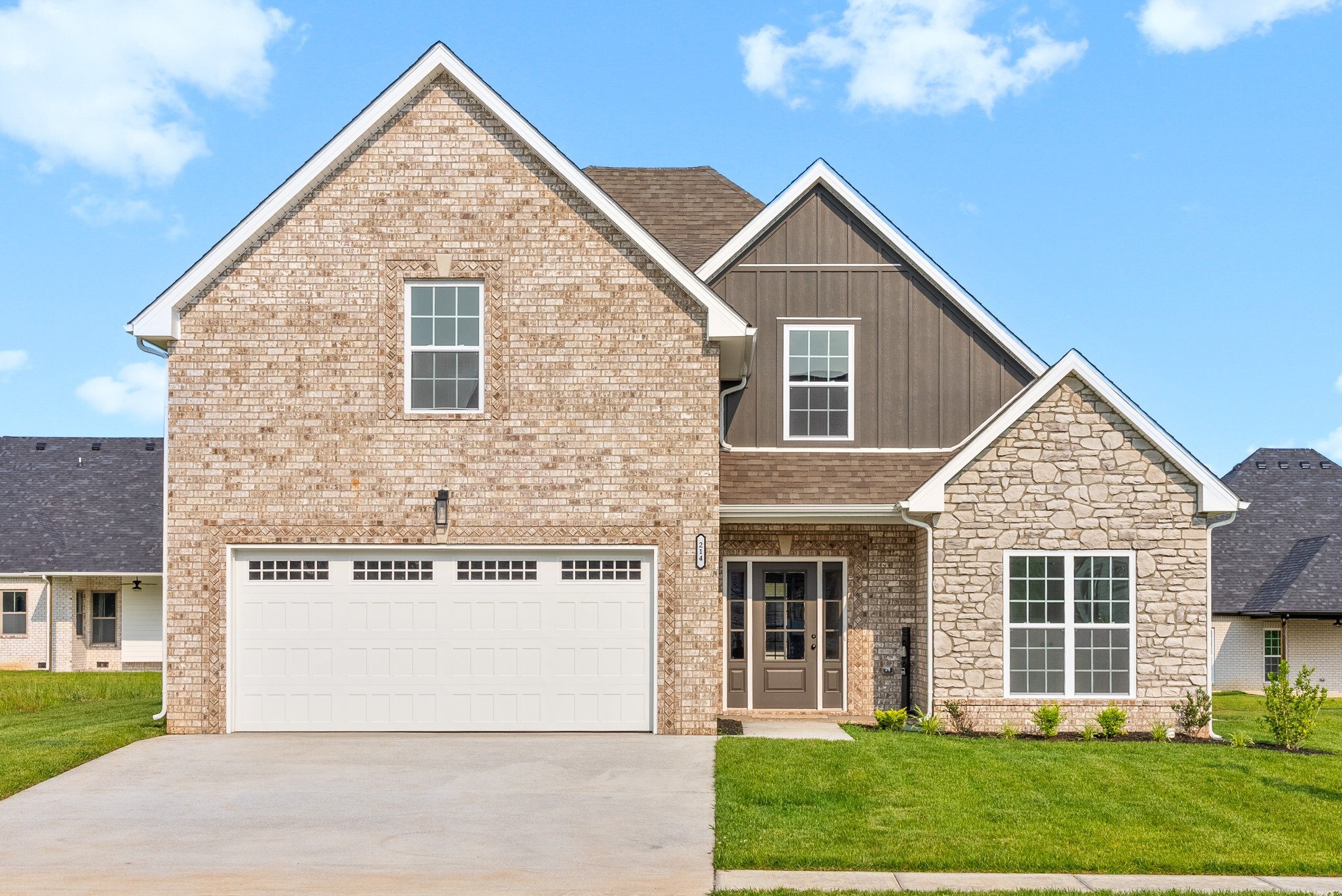 Property Photo: 214 Harvest Moon Dr TN 37043