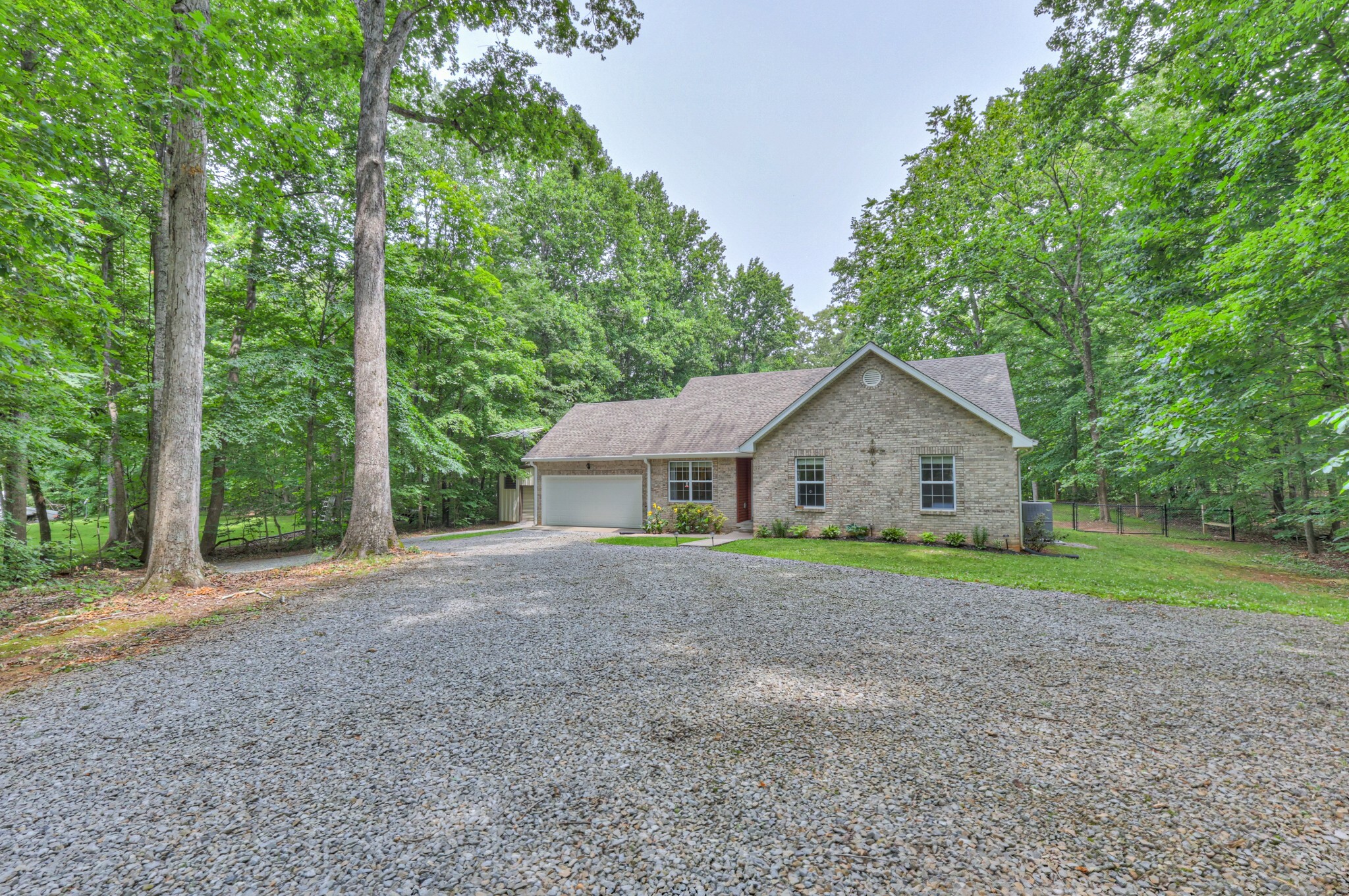 Property Photo: 1147 Dimple Rd TN 37035