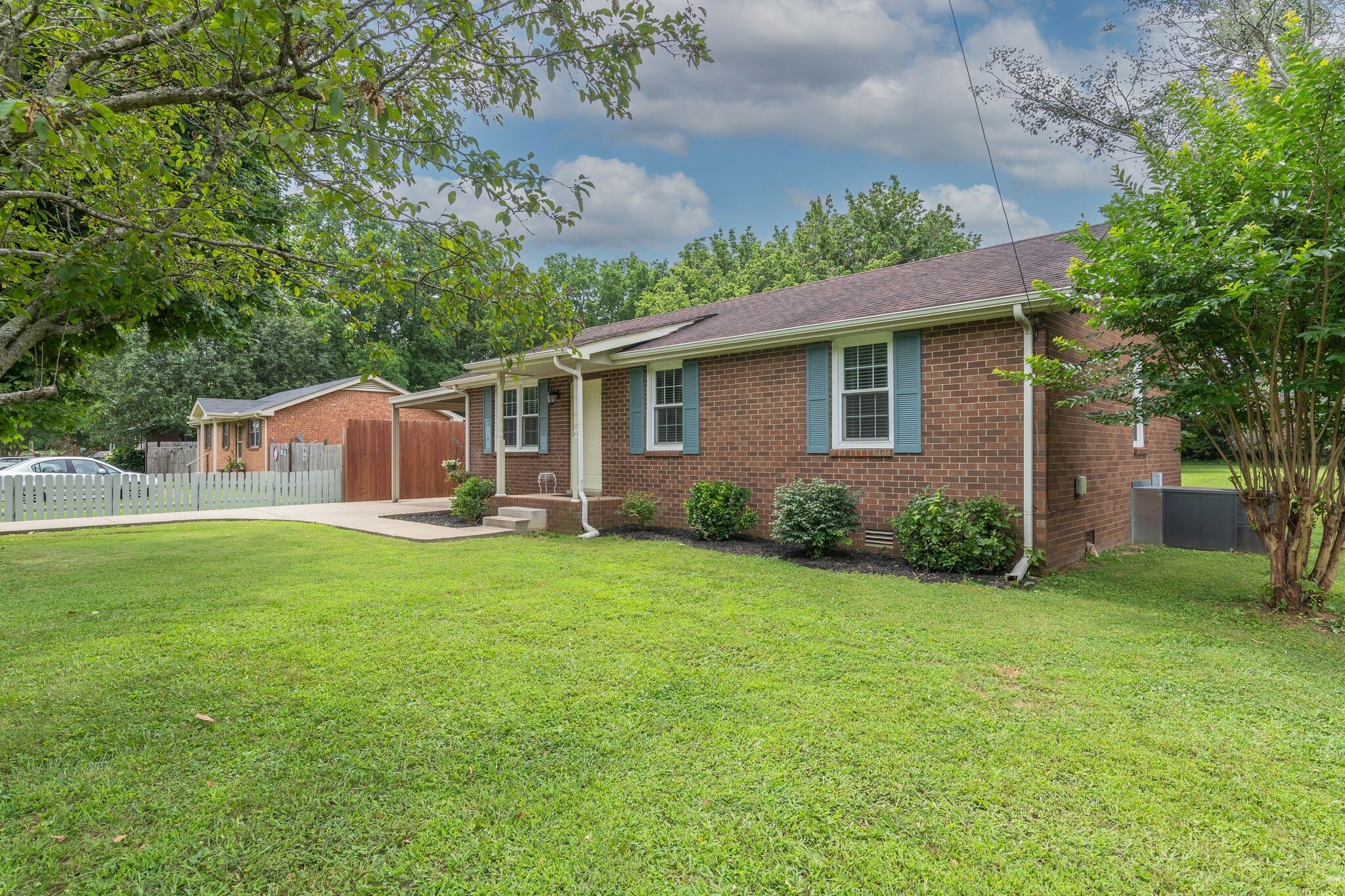 Property Photo: 163 Rebel Rd TN 37167