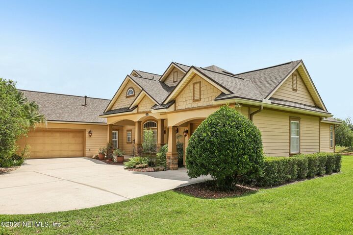 Property Photo:  1311 Eagle Crossing Drive  FL 32065 