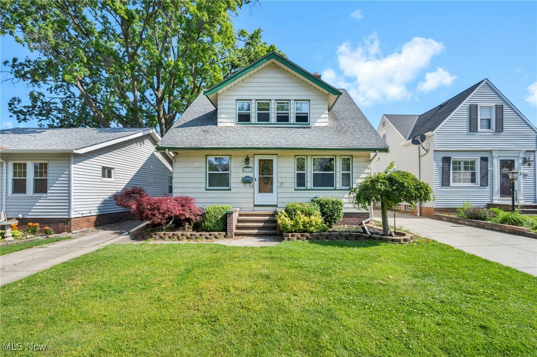 Property Photo: 4712 Wetzel Avenue OH 44109