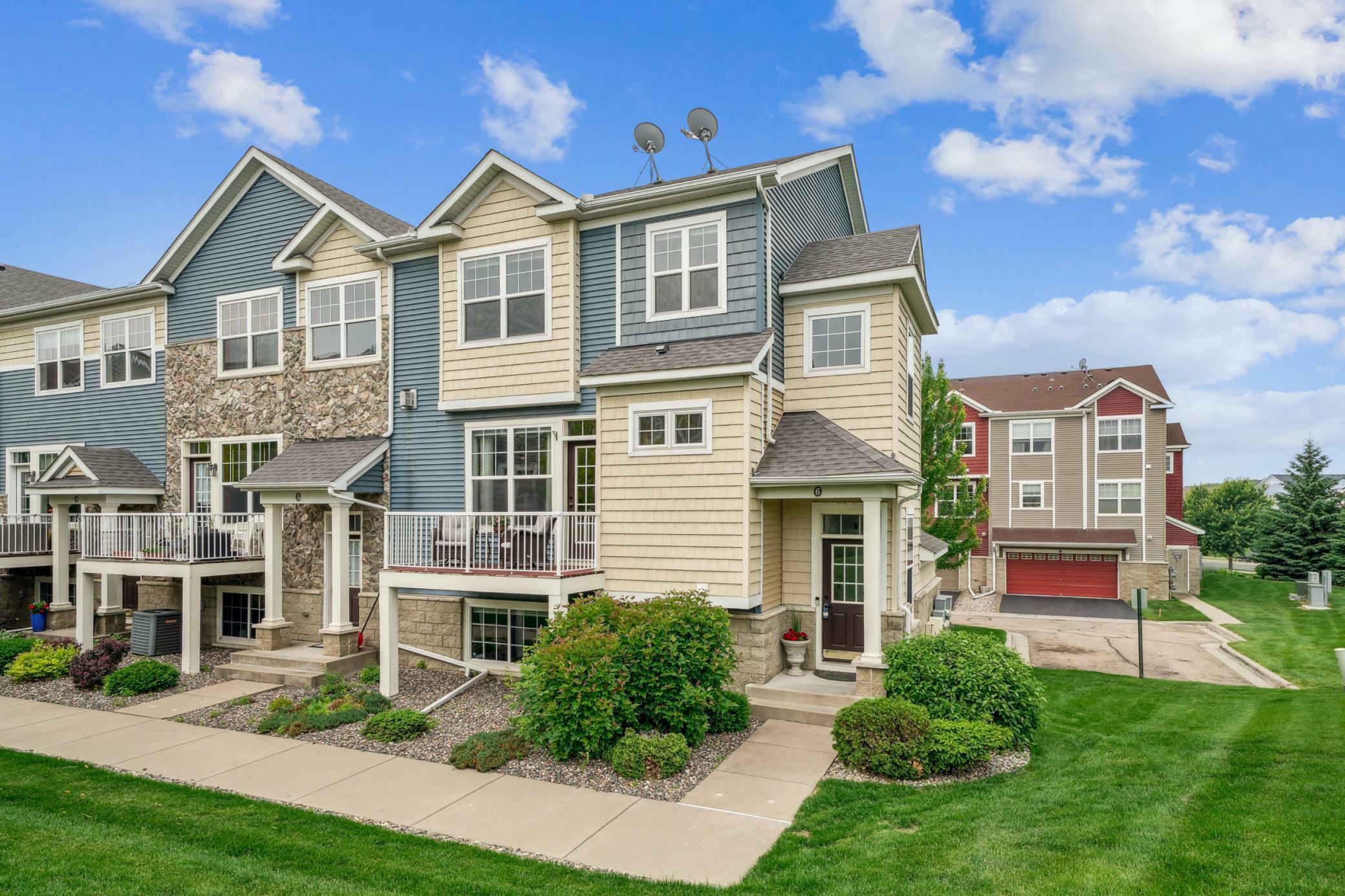 1842 Colonial Lane 6  Chanhassen MN 55317 photo