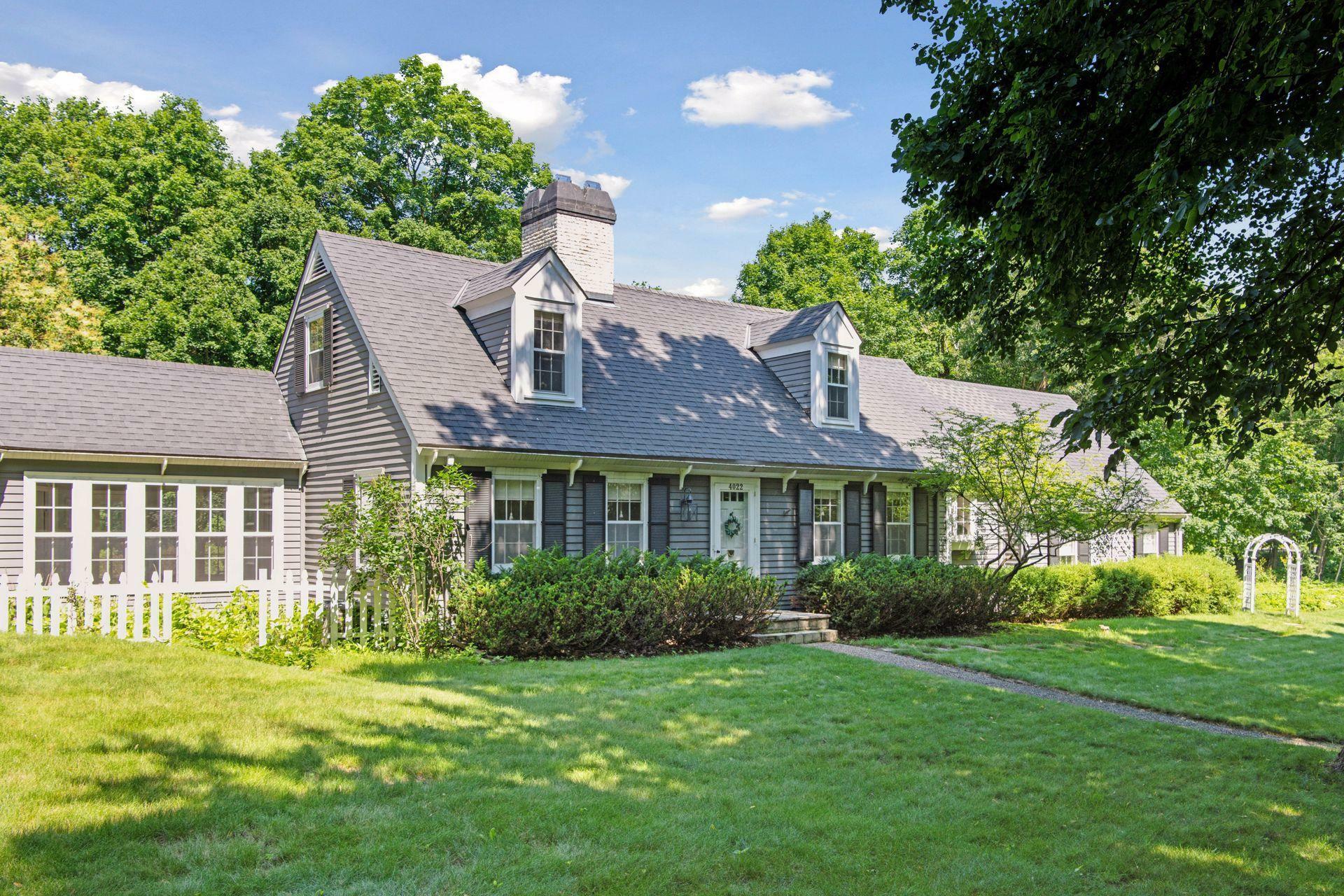Property Photo:  4022 Hillcrest Road  MN 55391 