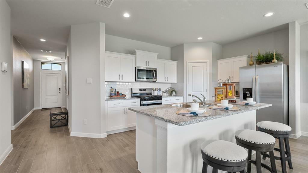 Property Photo: 956 Traction Trail TX 76031