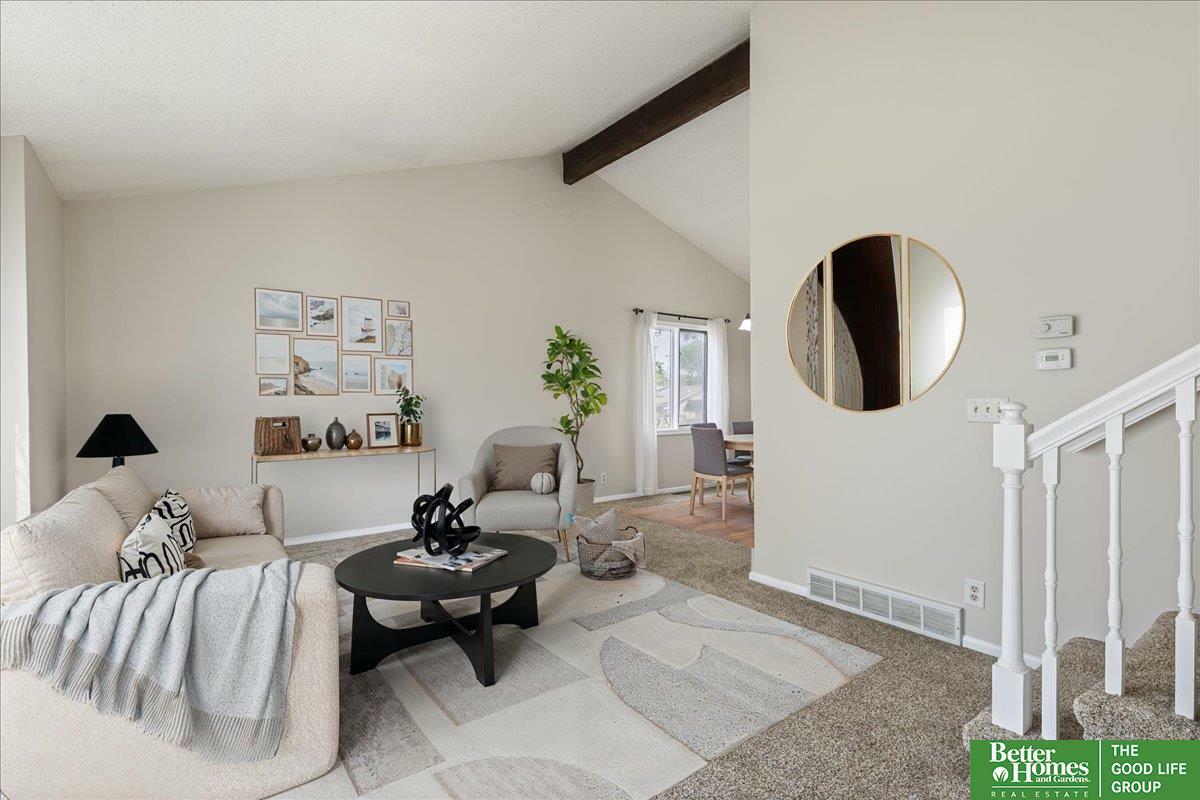 Property Photo: 15126 Fieldcrest Drive NE 68154