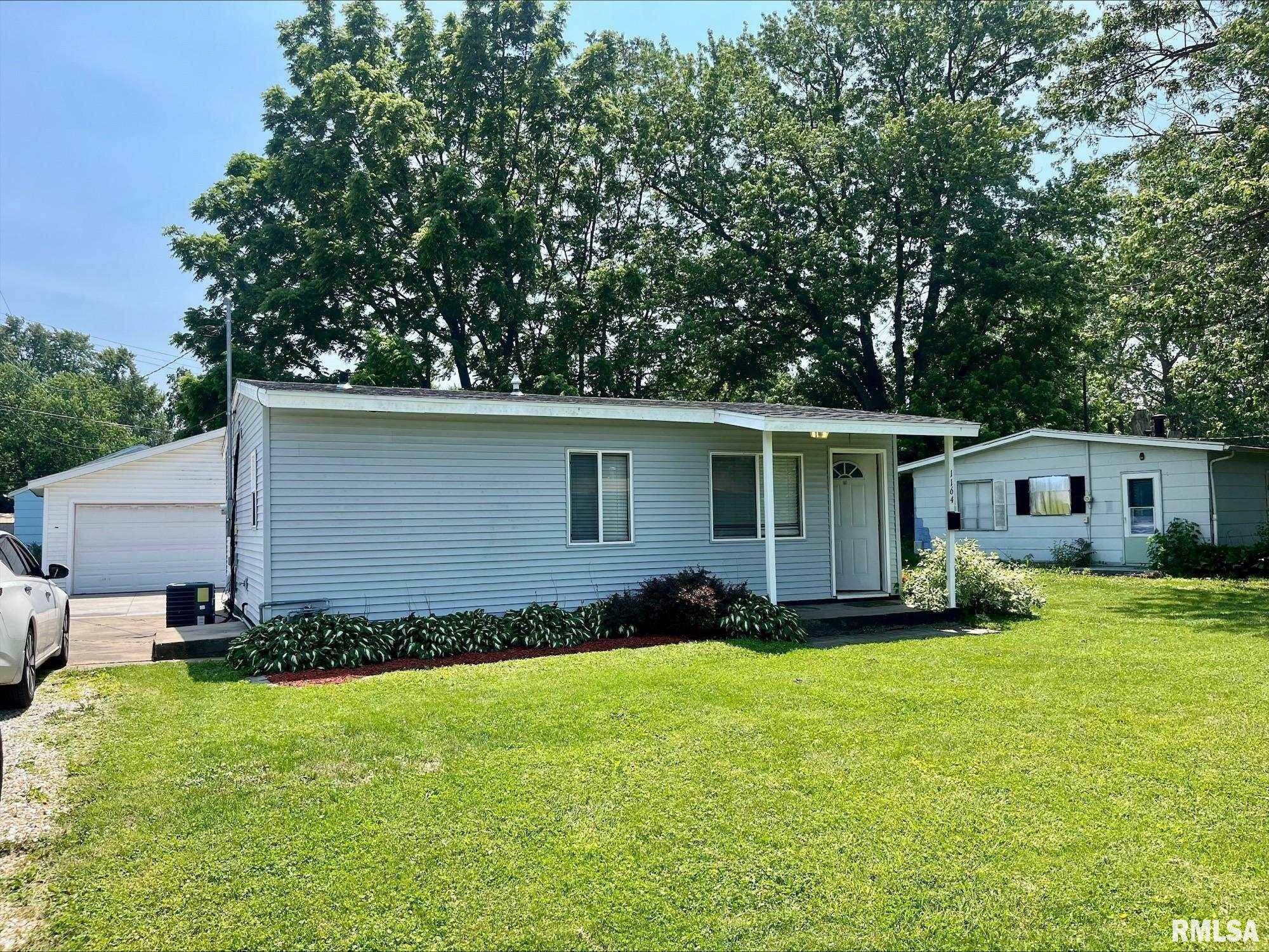 Property Photo: 1164 Arcadia Drive IL 61401