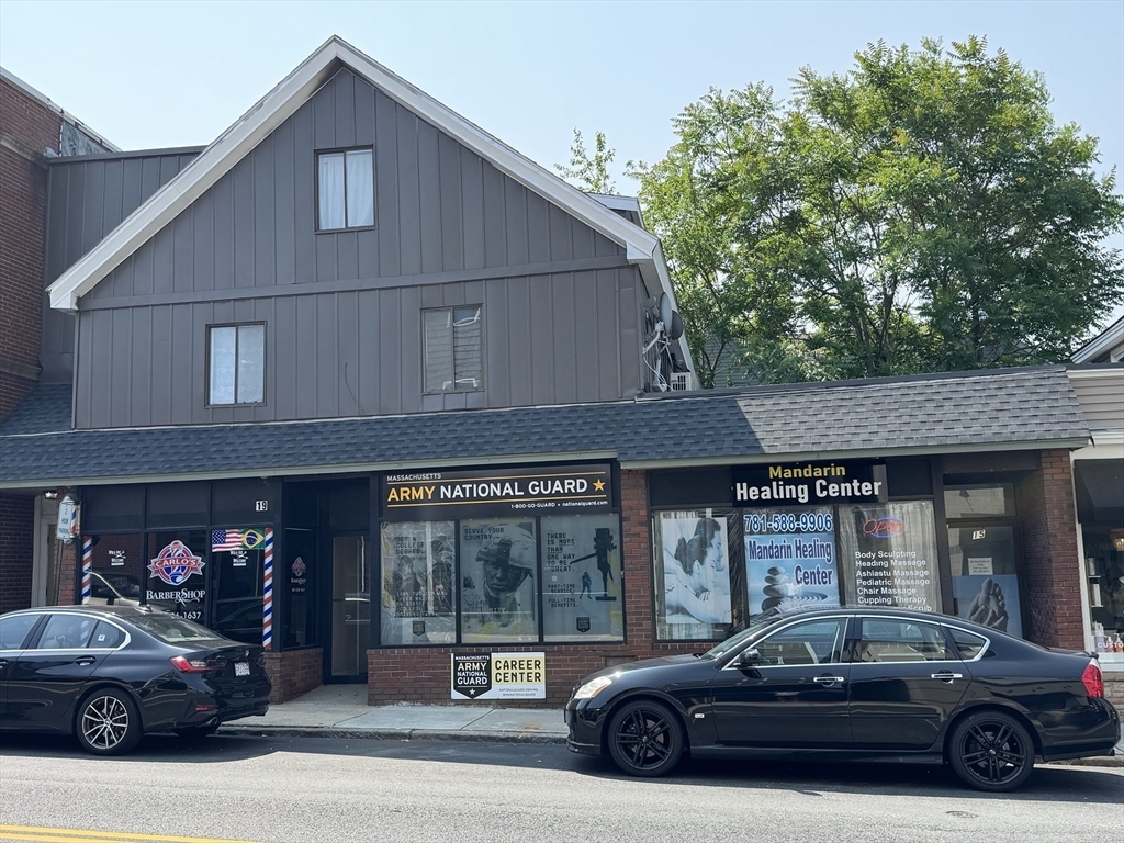 Property Photo: 7 Montvale Ave U15-21 MA 01801