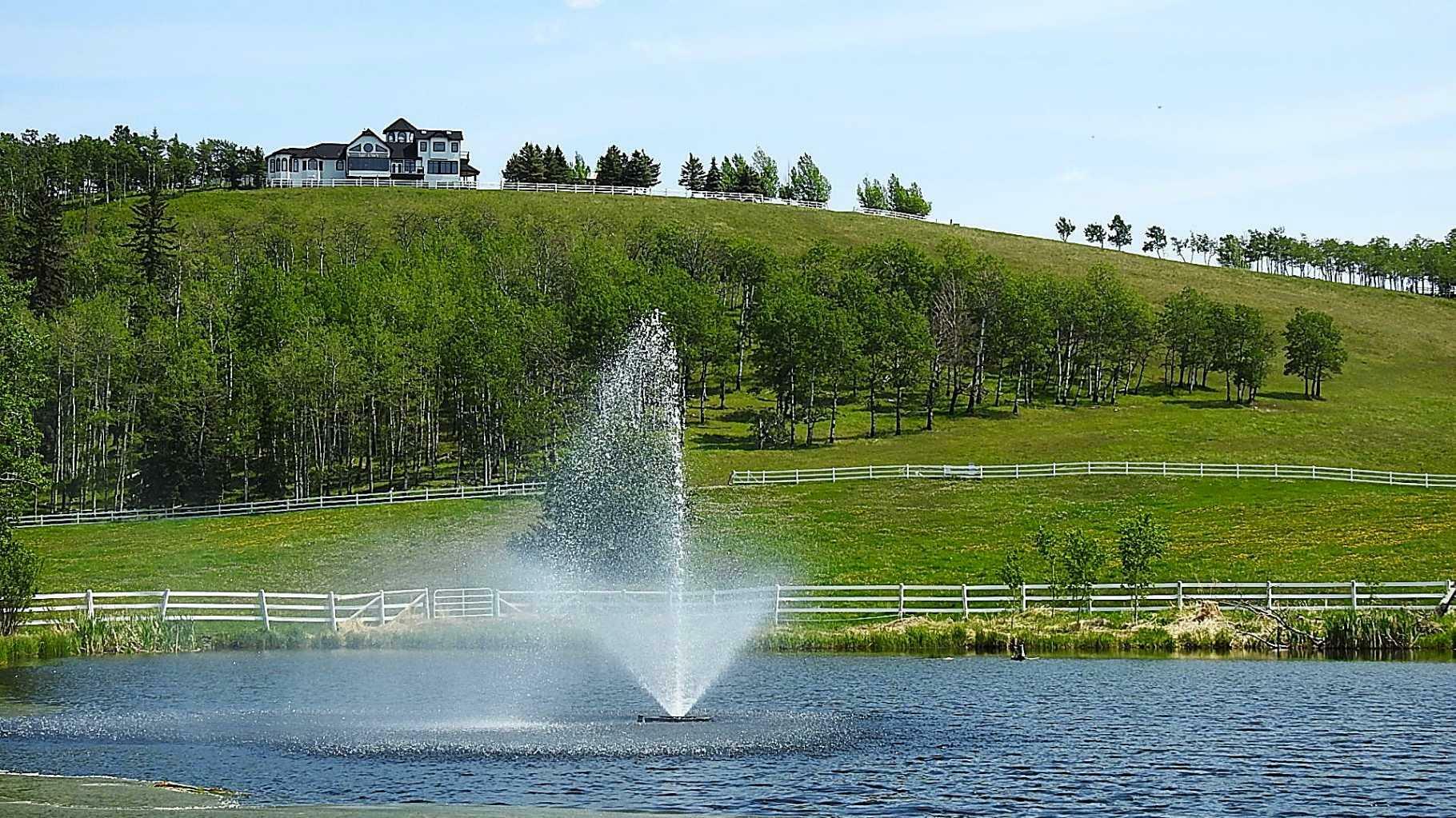 274256 272 Street W 100  Rural Foothills County AB T0K 1K0 photo