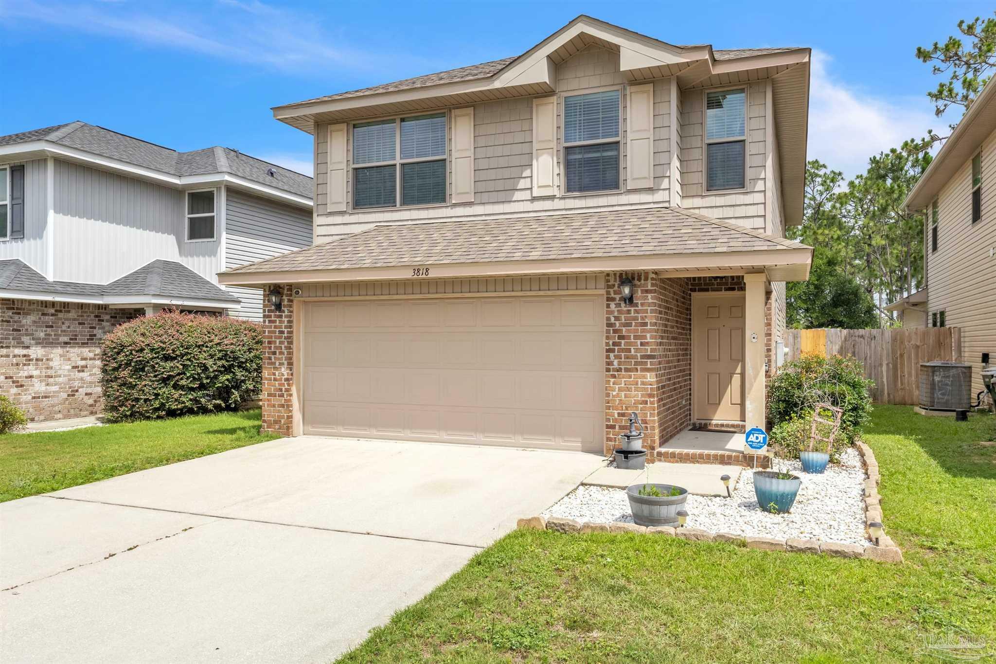 Property Photo: 3818 Weatherstone Cir FL 32507
