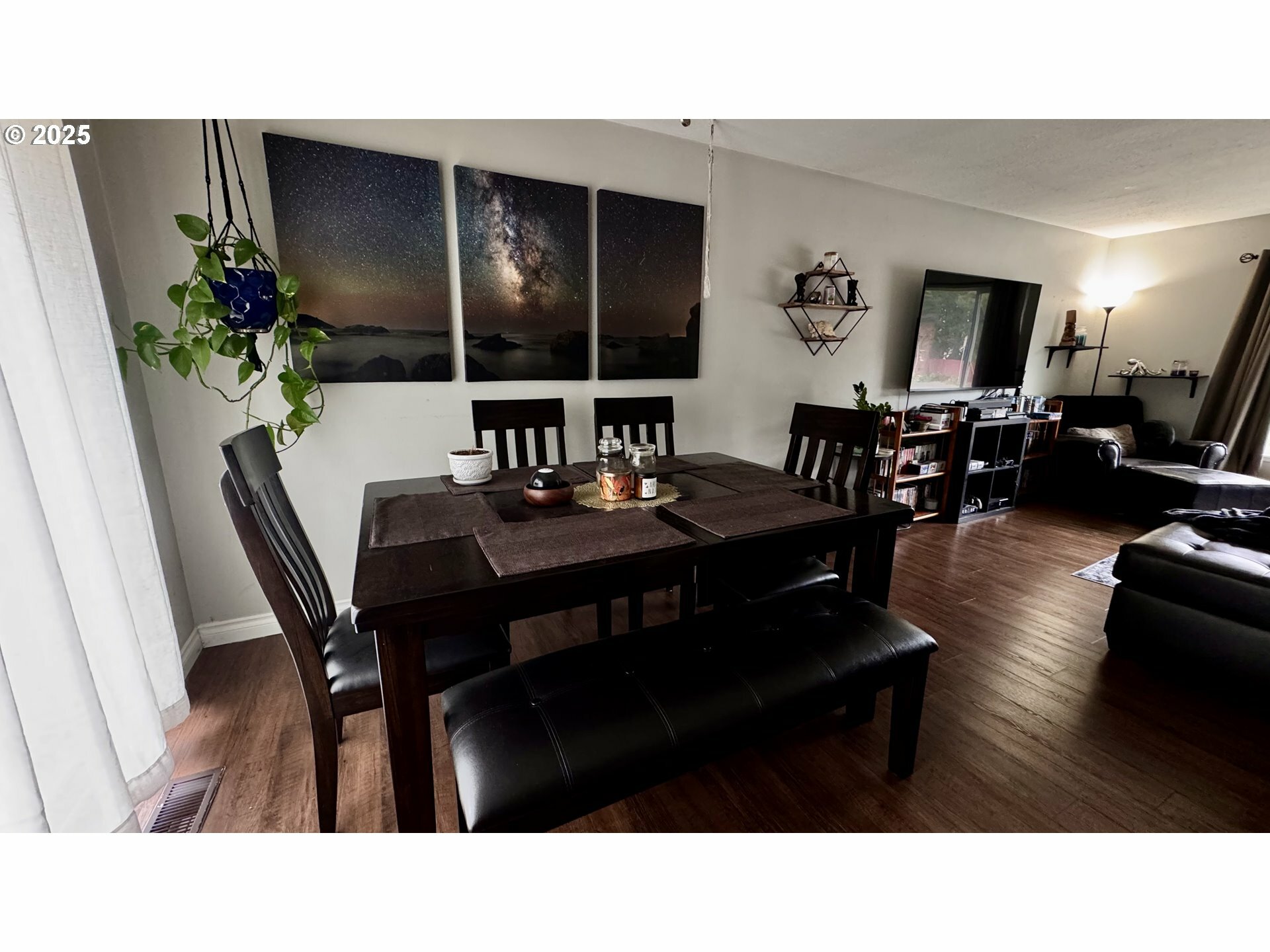 Property Photo: 1102 SW Cherry Park Rd OR 97060