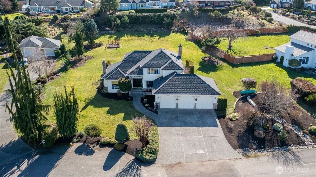 Property Photo: 25 W Anadar Place WA 98282