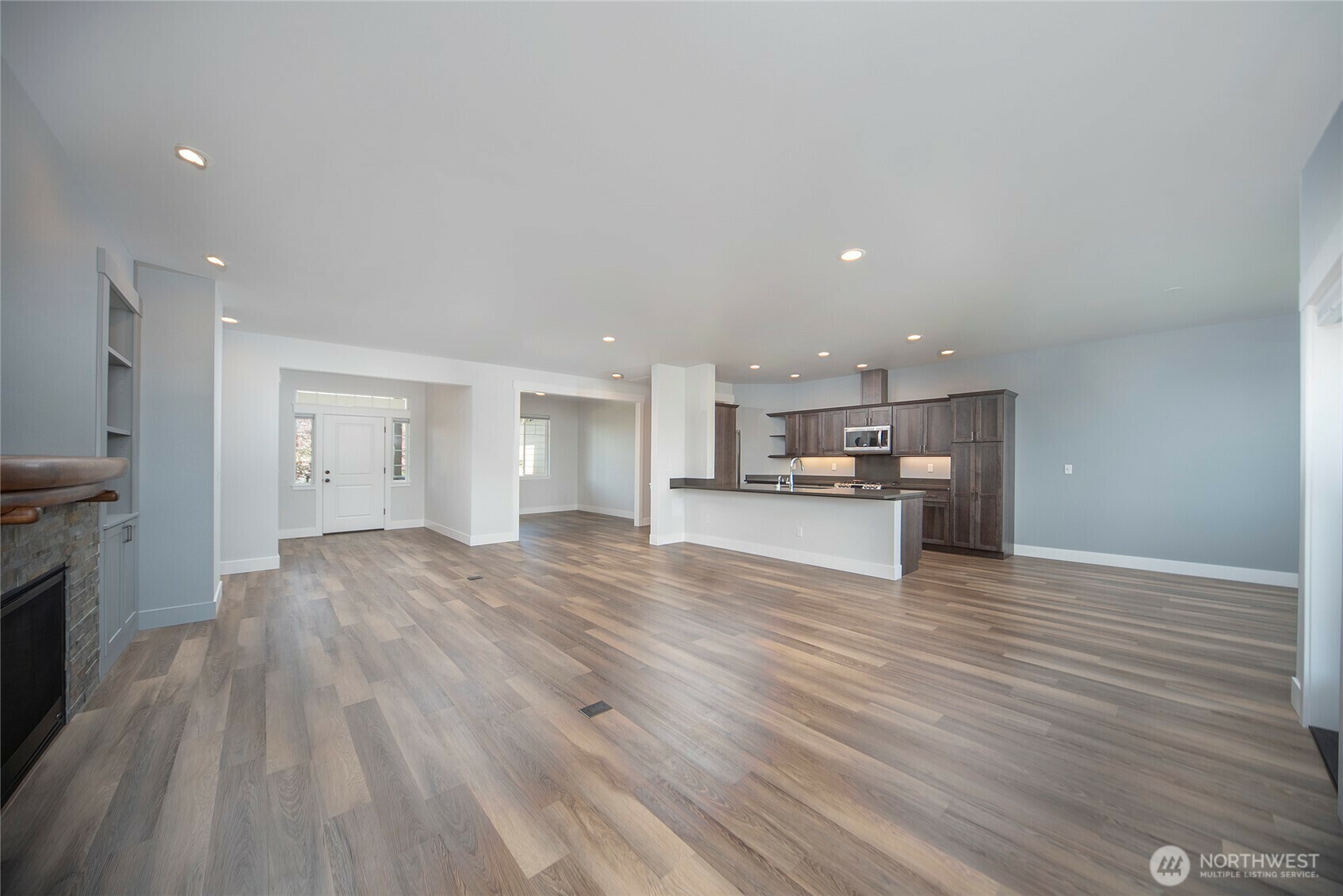Property Photo: 2504 N Dandelion Lane WA 98926