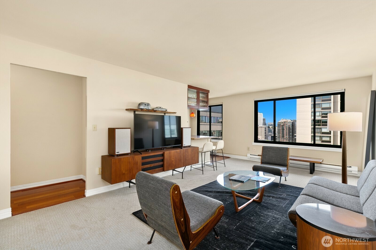 1105  Spring Street 1106  Seattle WA 98104 photo