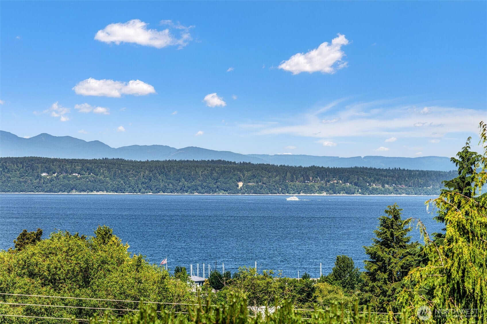 Property Photo: 723 Pine Street WA 98020