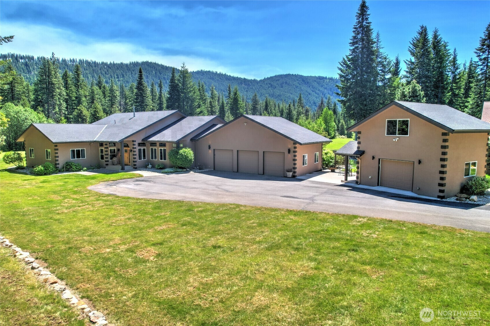 Property Photo: 20693 Miracle Mile WA 98826