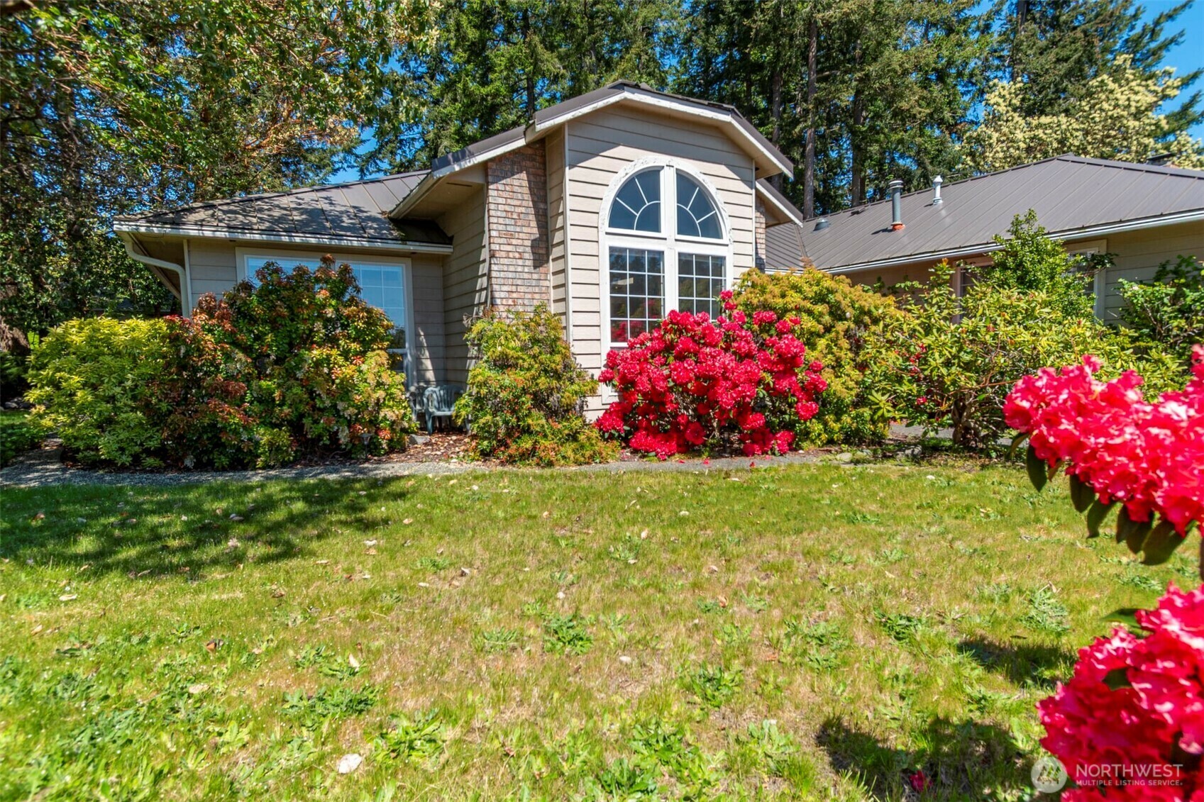Property Photo: 1970 NE 11th Avenue WA 98277