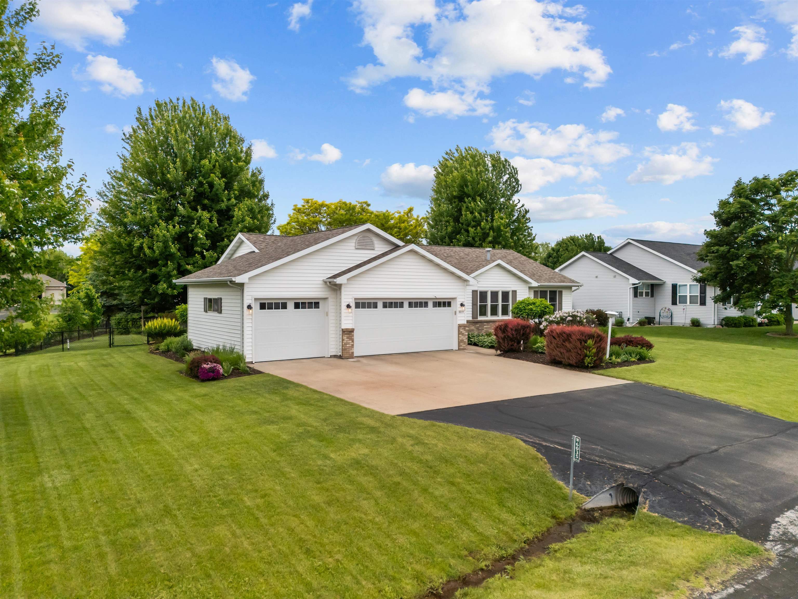 Property Photo: W6035 Paige Way WI 54915-5201