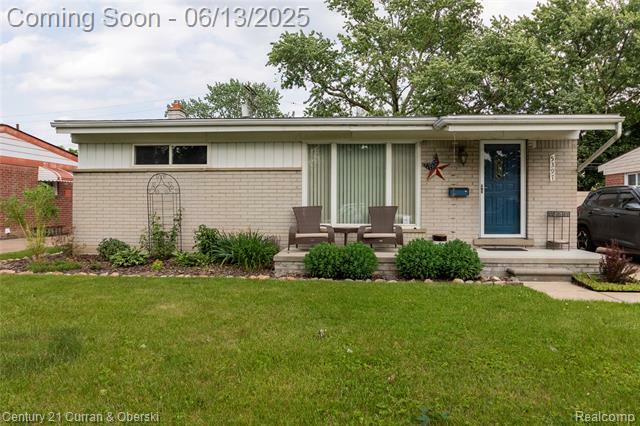Property Photo: 5397 Vivian Street MI 48125