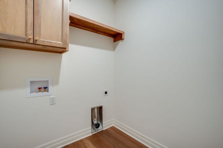 Property Photo:  1634 N Forestview St  KS 67235 