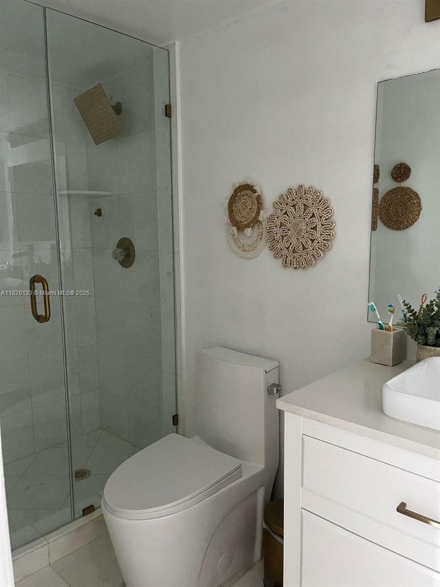 3500 Mystic Pointe Dr 1804  Aventura FL 33180 photo