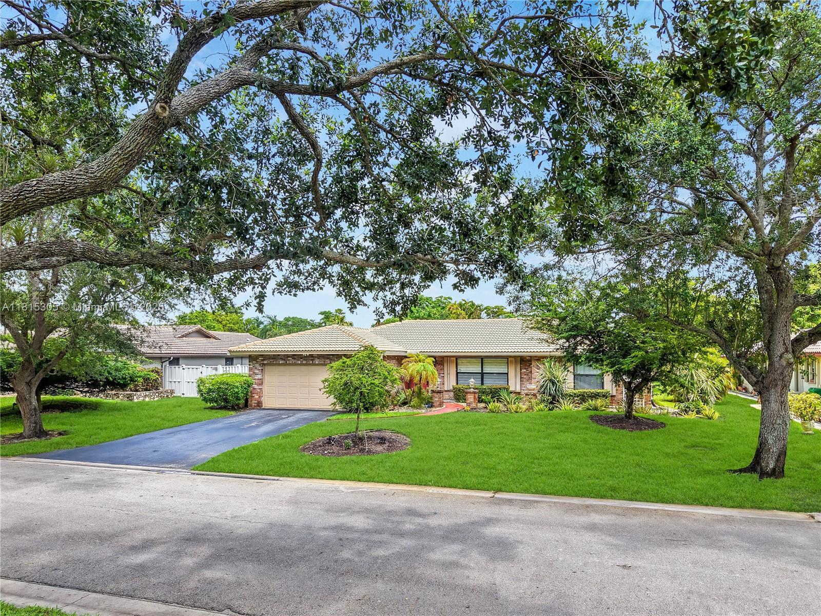 Property Photo:  639 NW 101st Ter  FL 33071 