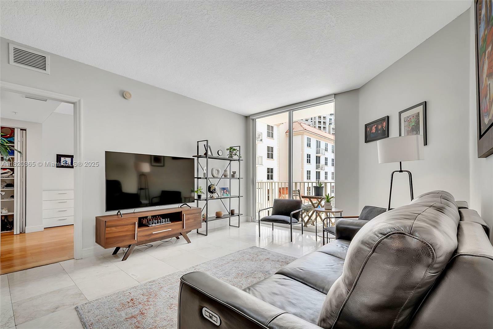 2030 S Douglas Rd 617  Coral Gables FL 33134 photo