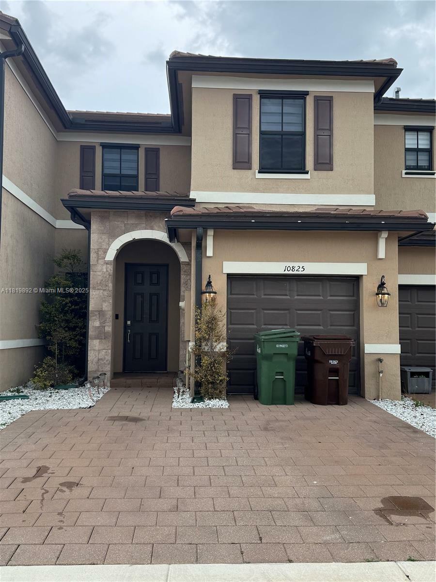 Property Photo: 10825 W 33rd Way FL 33018