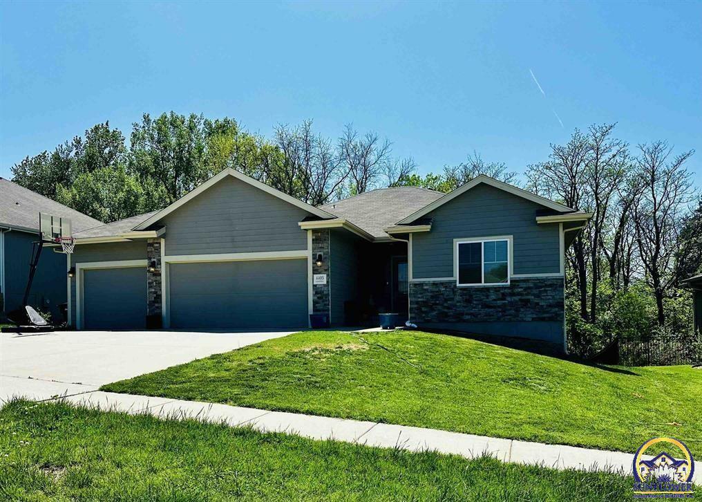Property Photo: 4405 SW Brandywine Ln KS 66610