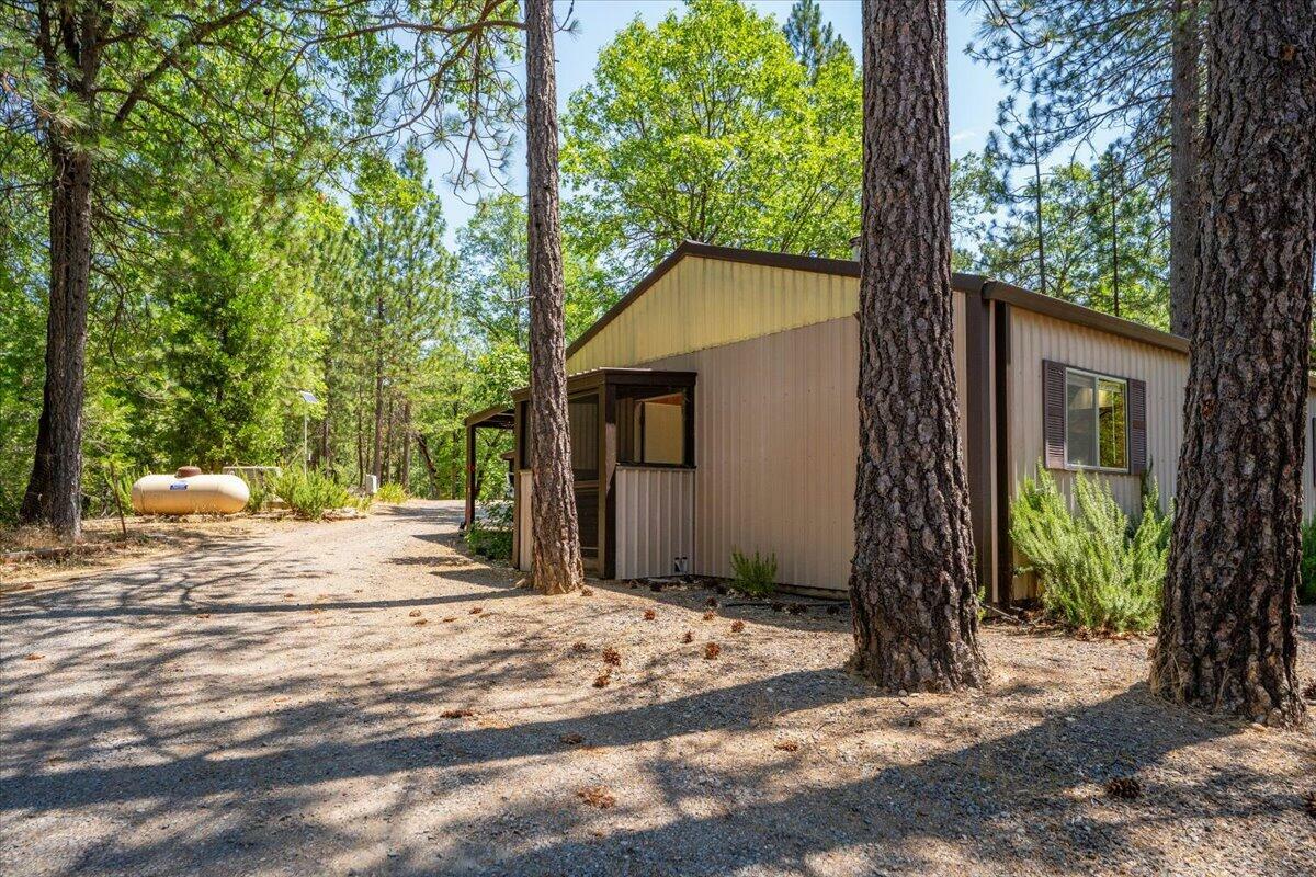 Property Photo: 15288 Sherwood Forest Rd. Road CA 96069