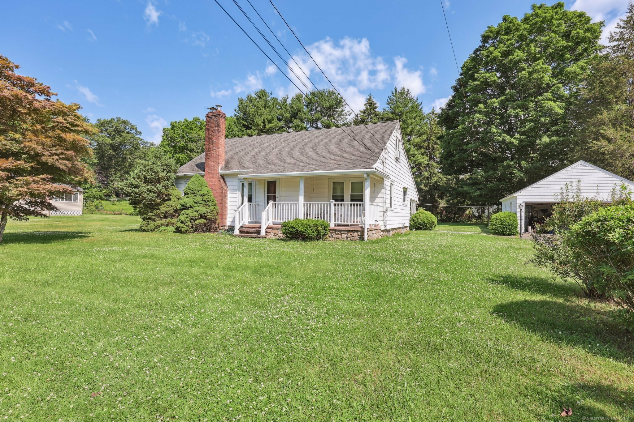 Property Photo:  55 Defashion Street  CT 06479 