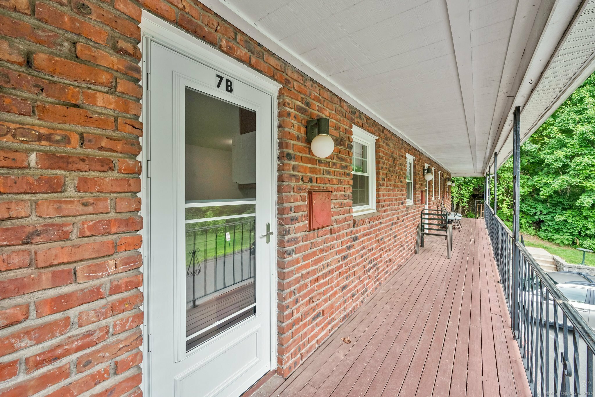 Property Photo: 201 Regan Road Apt 7B CT 06066
