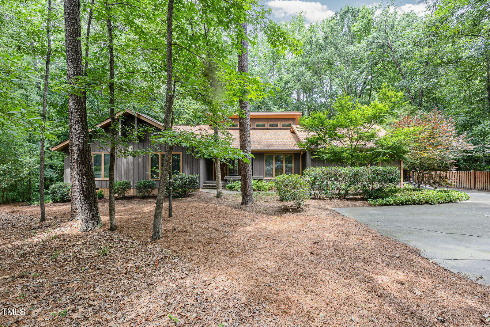 Property Photo:  6 Womble Circle  NC 27705 