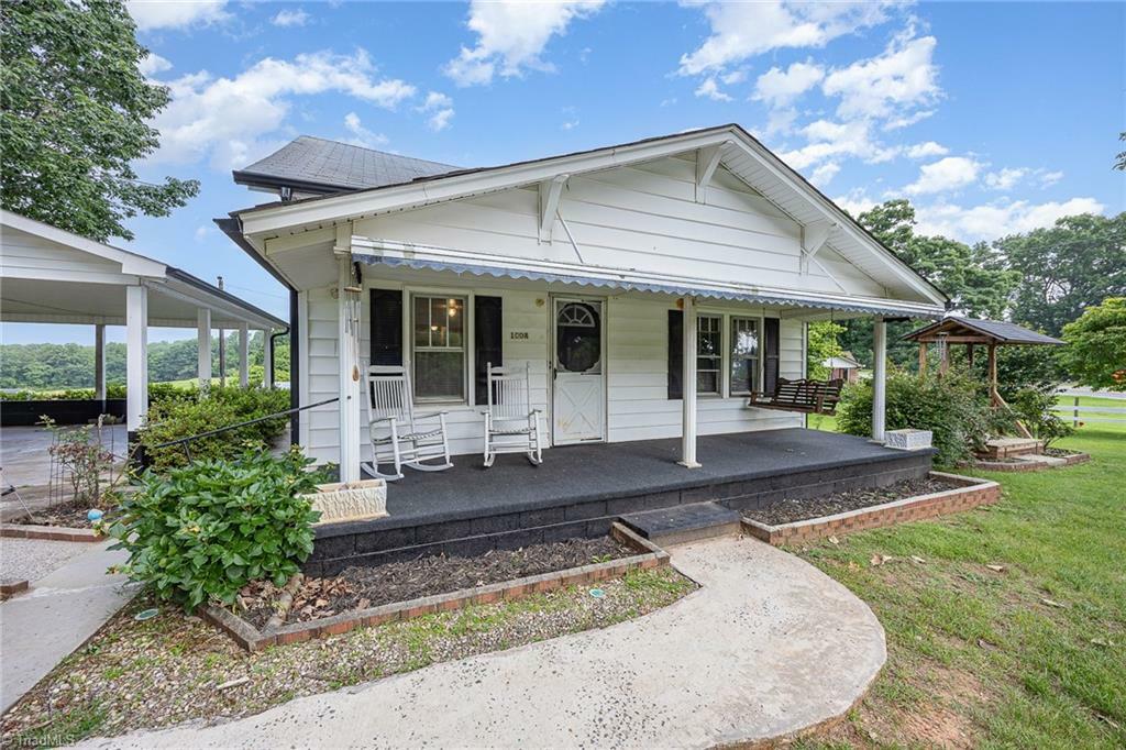 Property Photo:  1008 Nc Highway 704 W  NC 27022 