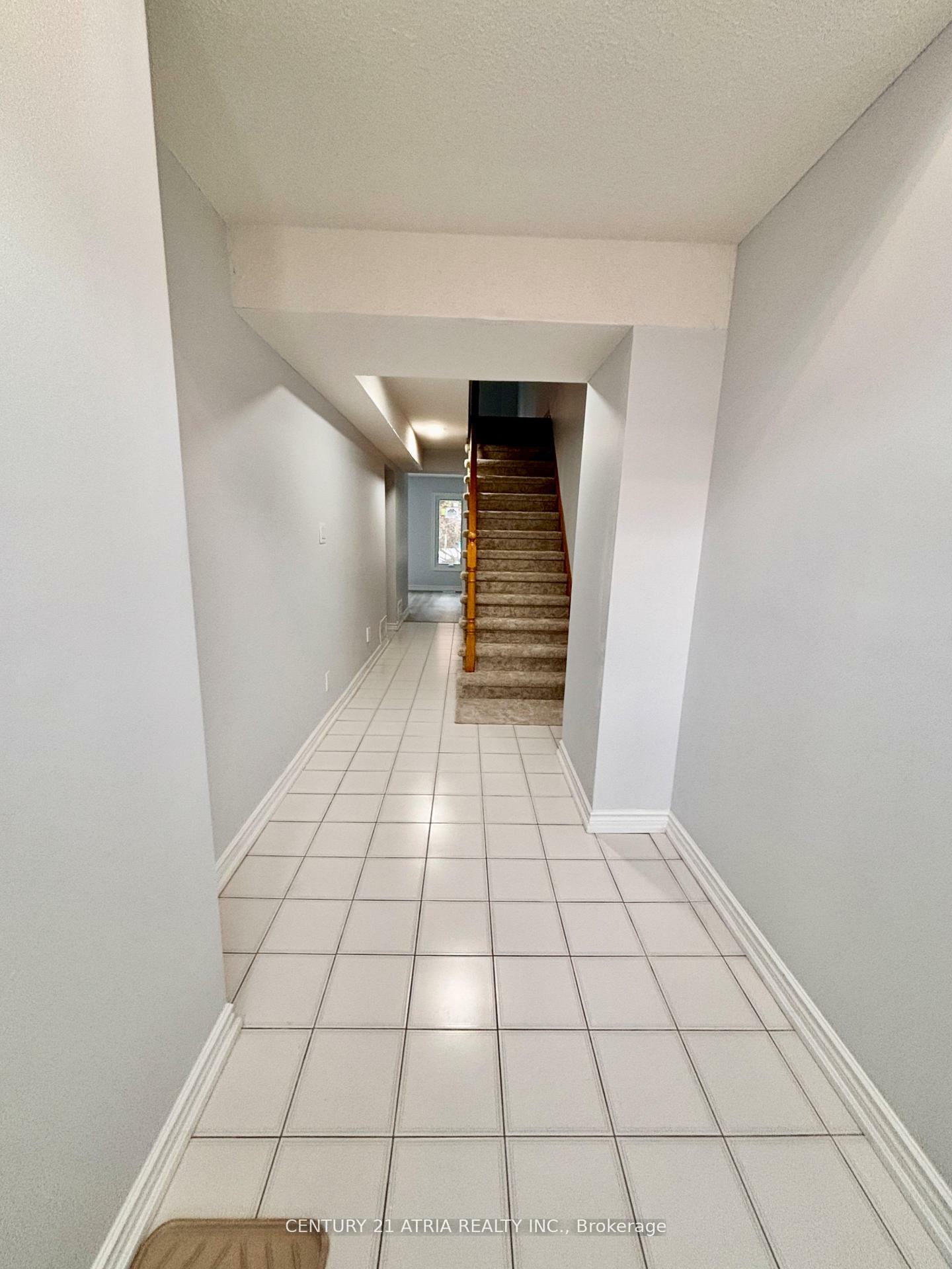 Property Photo: 3 Reidmount Avenue 20 ON M1S 1B3