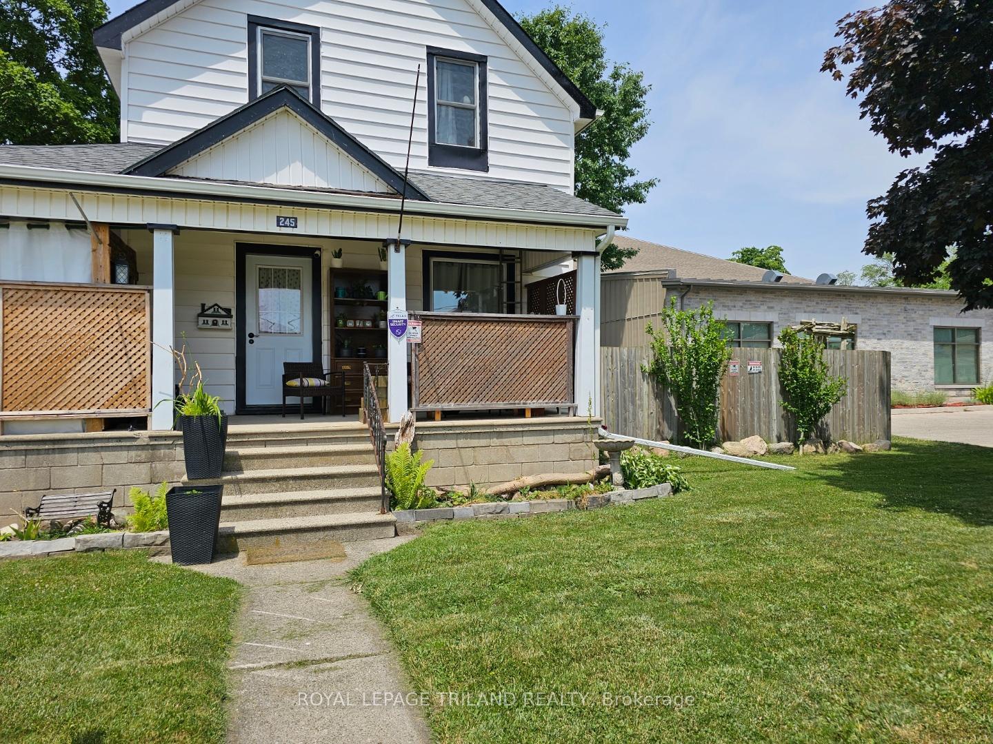 Property Photo: 245 Sydenham Street E ON N5H 1M1