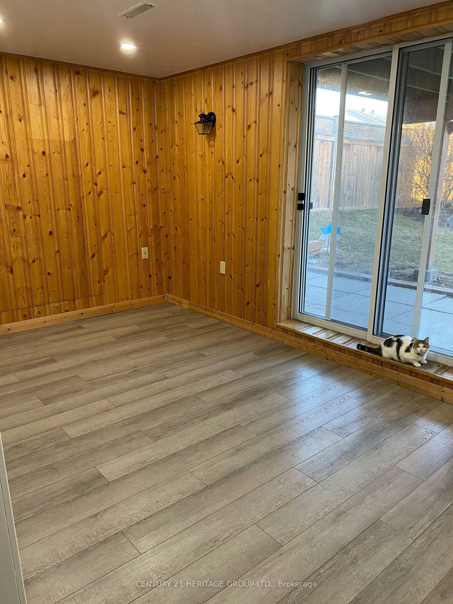Property Photo:  477 Cobblehill Drive Bsmt  ON L1K 1Y6 