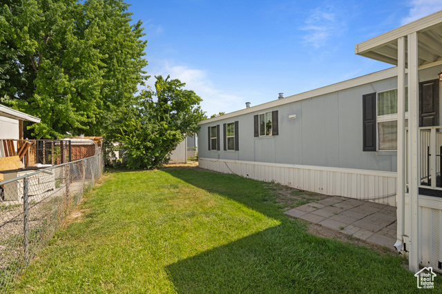Property Photo: 194 E Crescent Pkwy 178 UT 84070