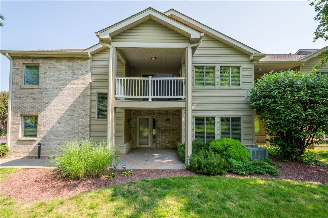 Property Photo: 9404 Sundance Dr PA 15017