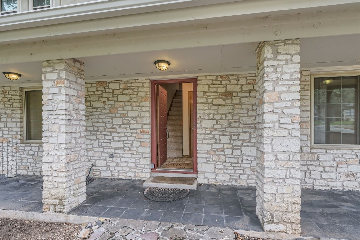 Property Photo: 6819 Bayridge Terrace TX 78759