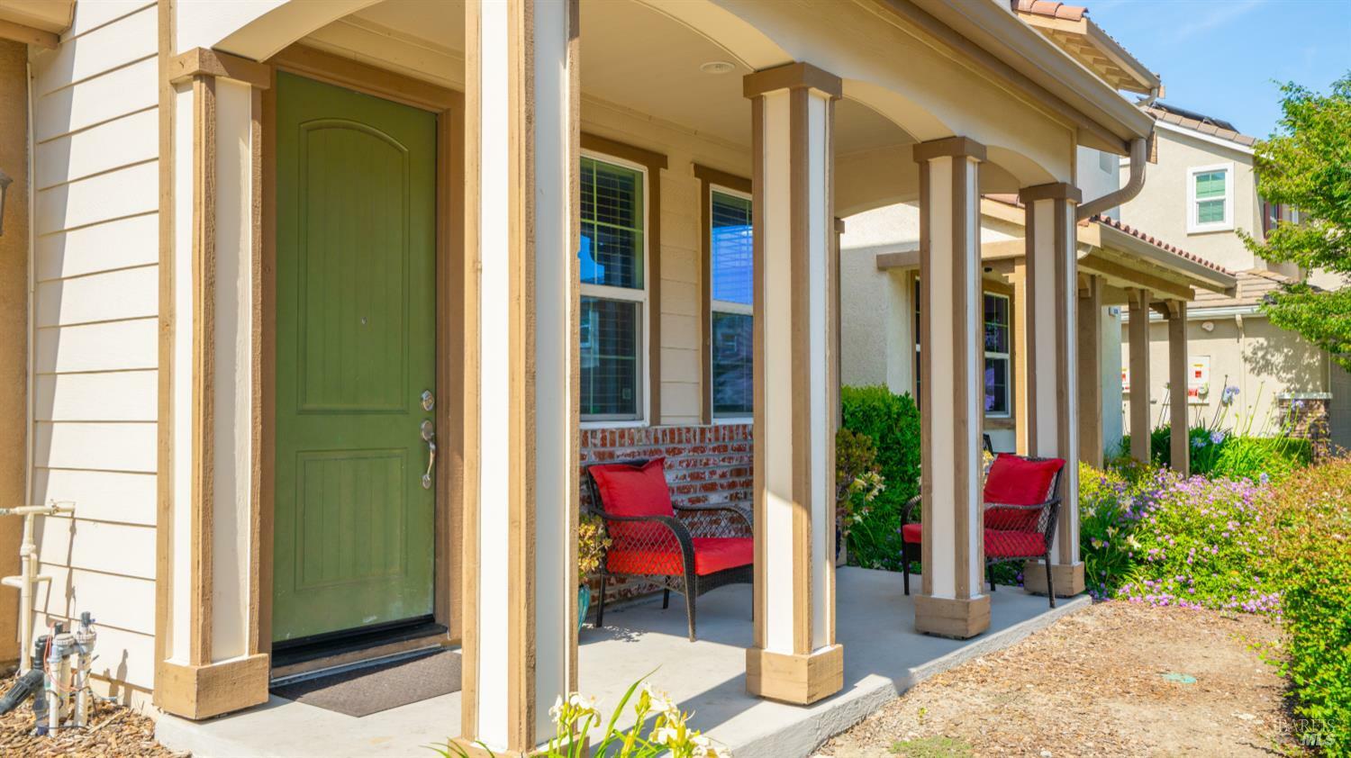 Property Photo: 524 Chaparral Loop CA 95688
