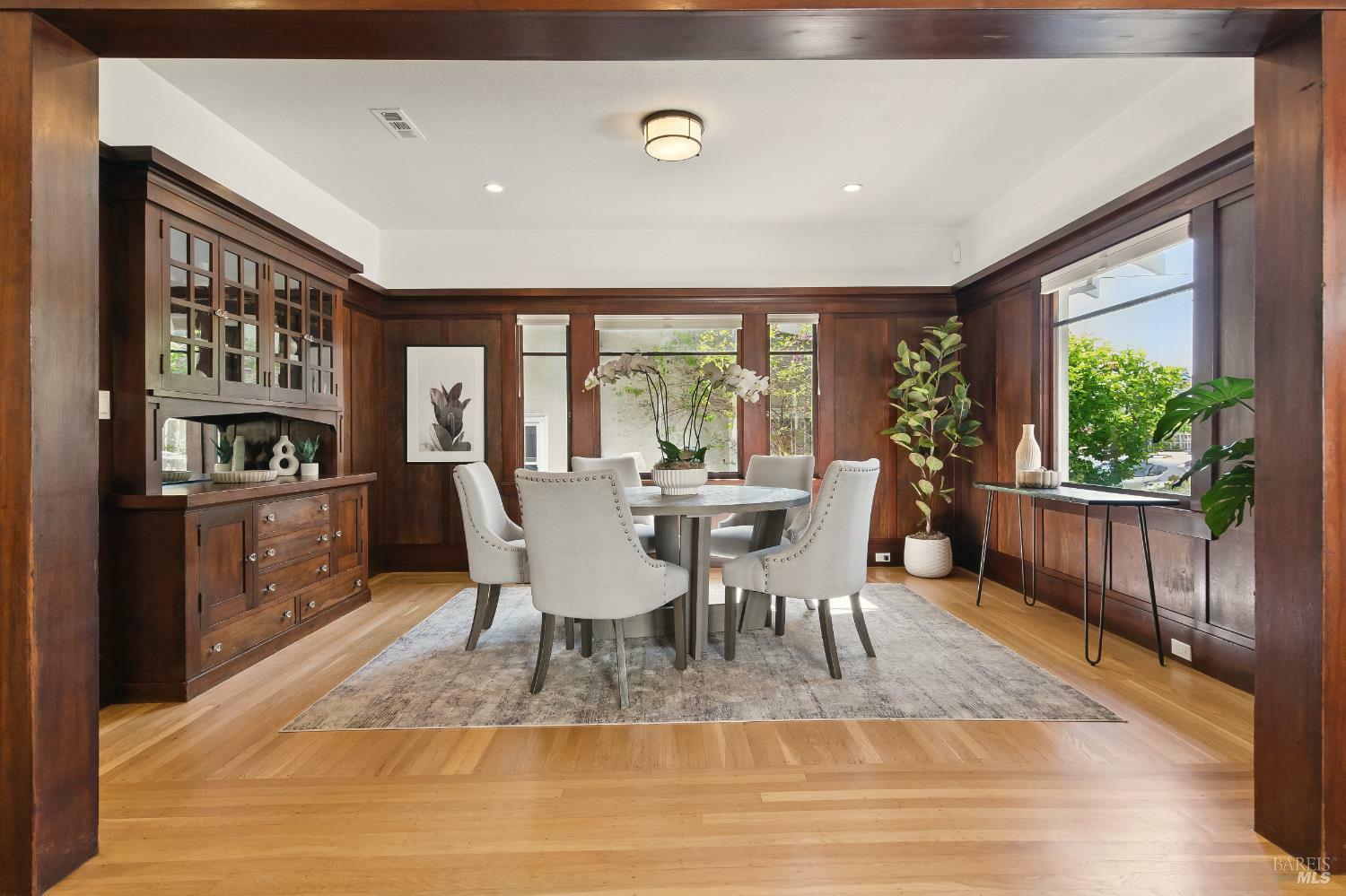 Property Photo: 1572 Vista Street CA 94602