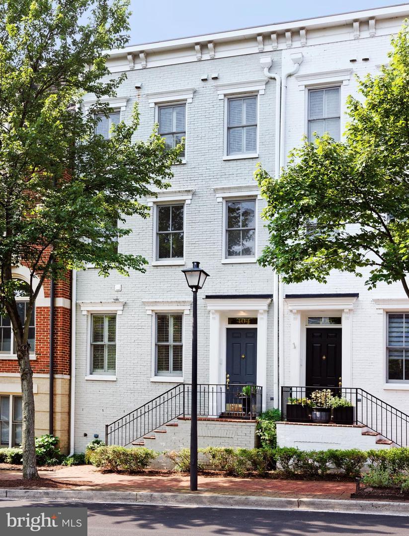 Property Photo:  404 Oronoco Street  VA 22314 