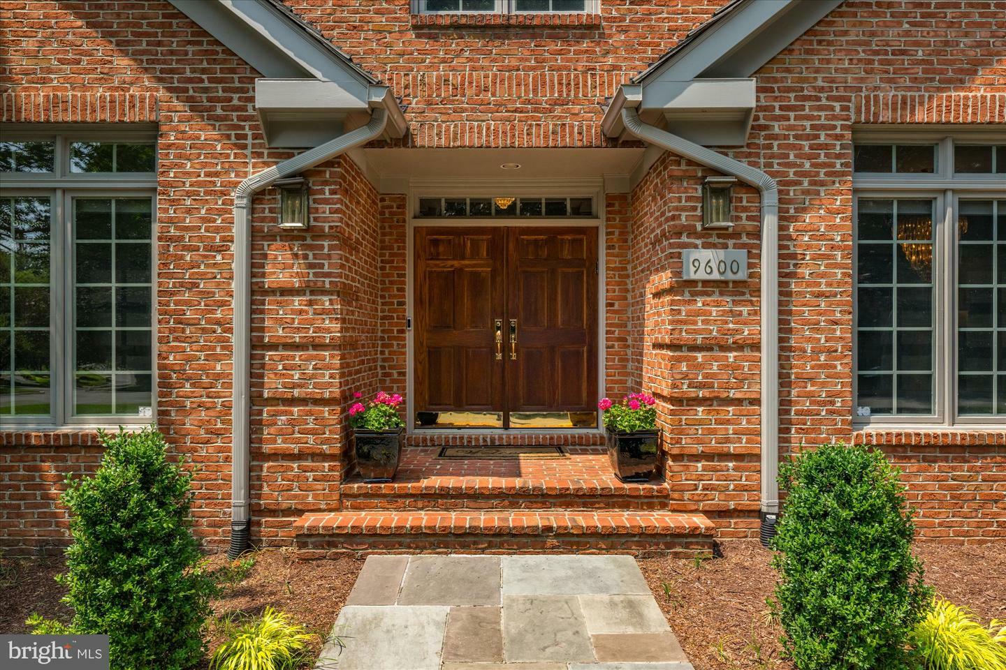 Property Photo: 9600 Eagle Ridge Drive MD 20817
