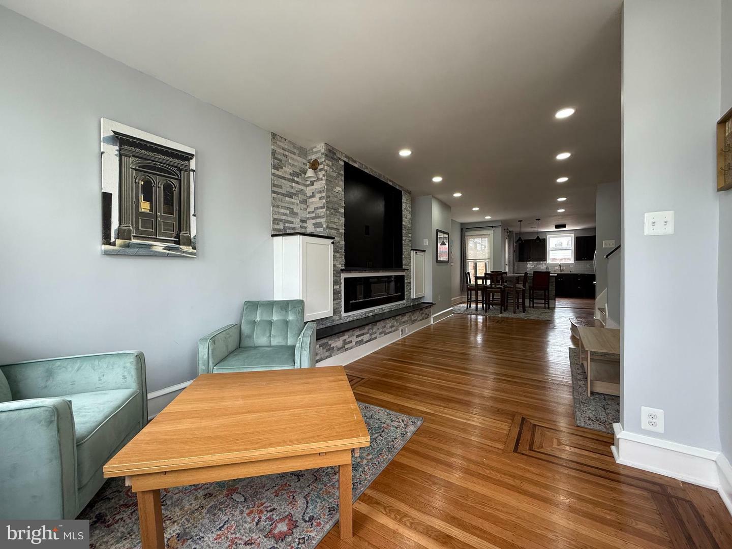 643 Jamestown Avenue  Philadelphia PA 19128 photo