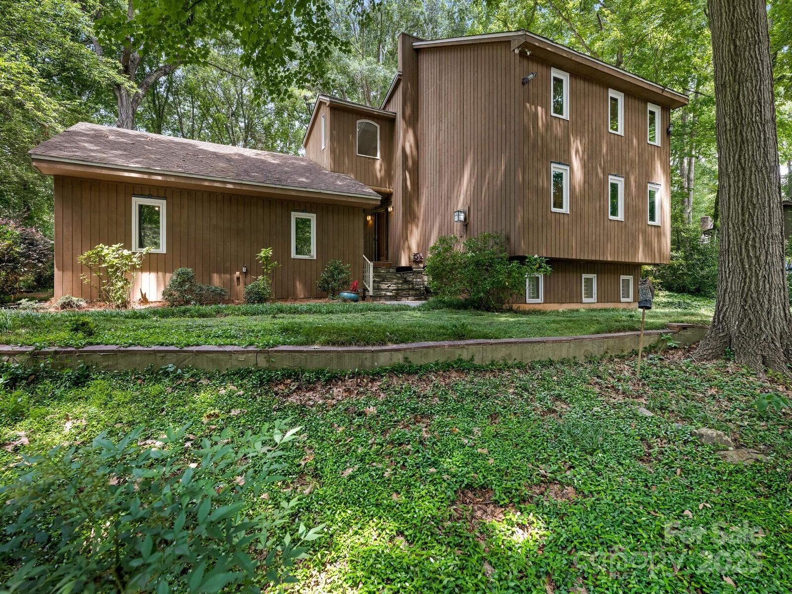 Property Photo:  3310 Windbluff Drive  NC 28277 