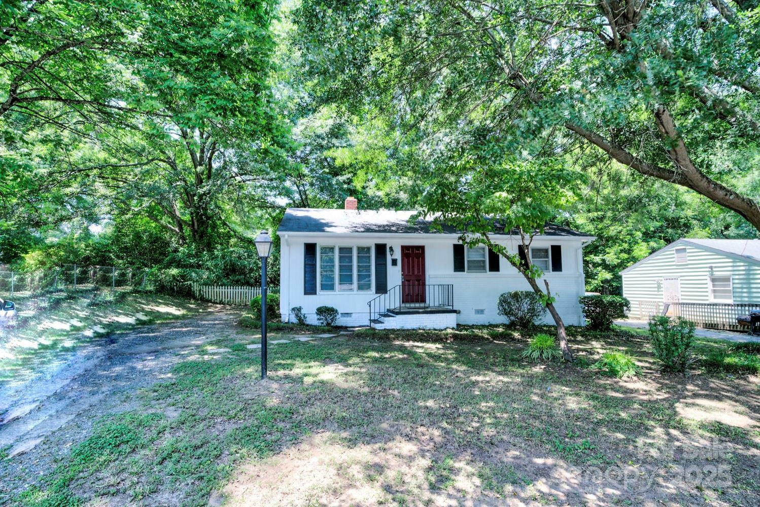 828 Williams Street  Gastonia NC 28052 photo