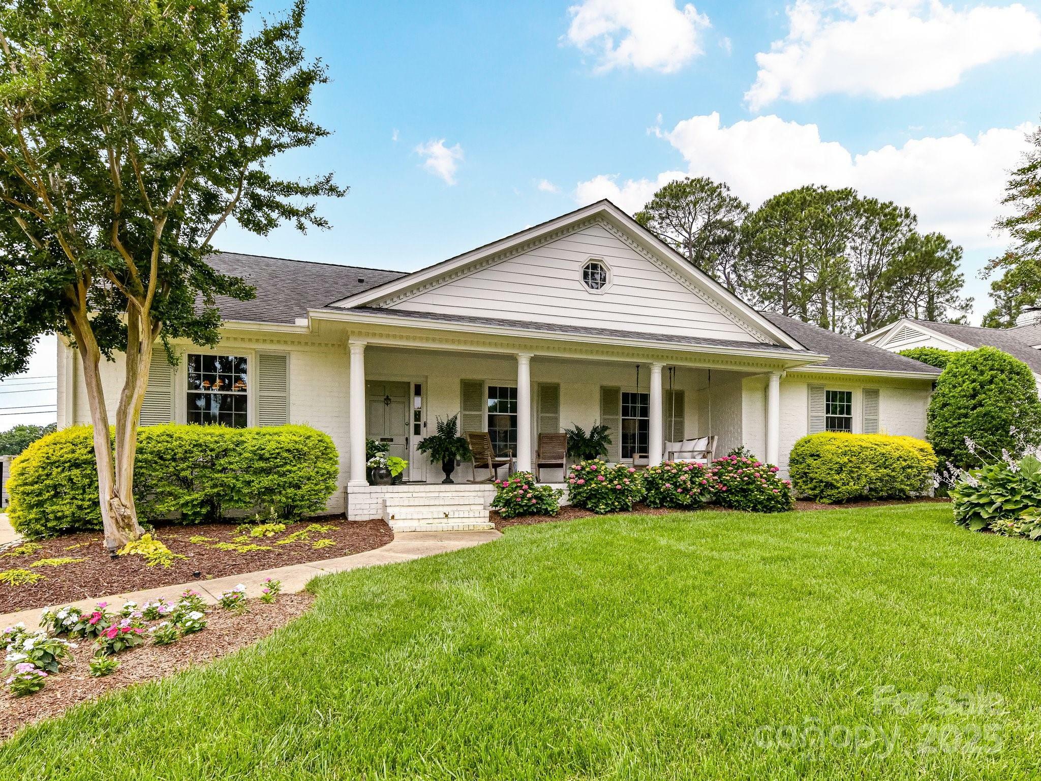 2636 Chilton Place  Charlotte NC 28207 photo