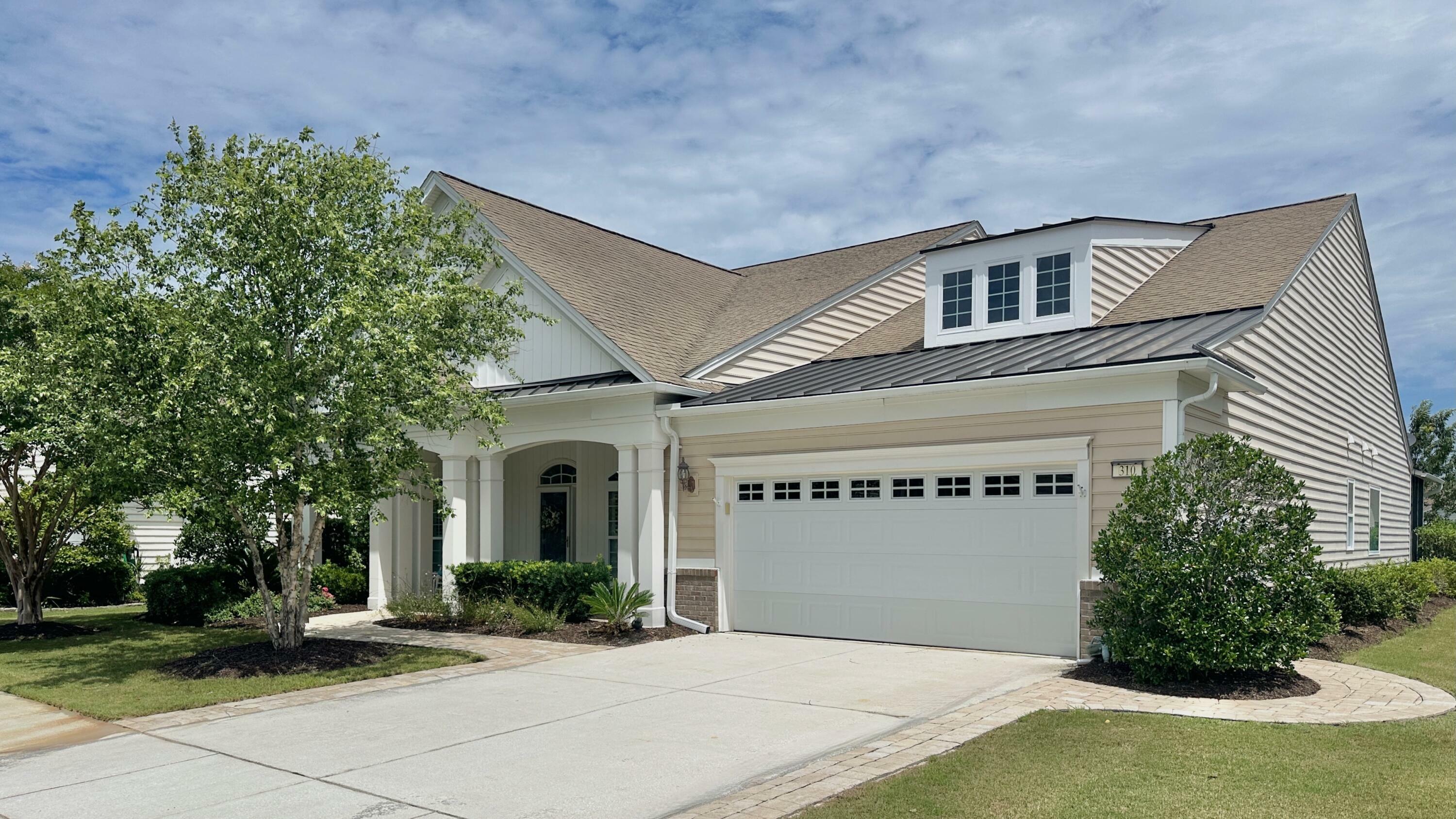Property Photo: 310 Waterlily Way SC 29486